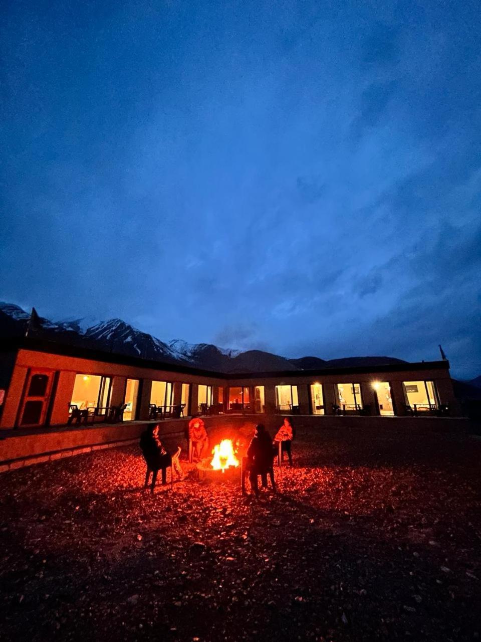 Отель Mystic Pangong Spangmik Экстерьер фото