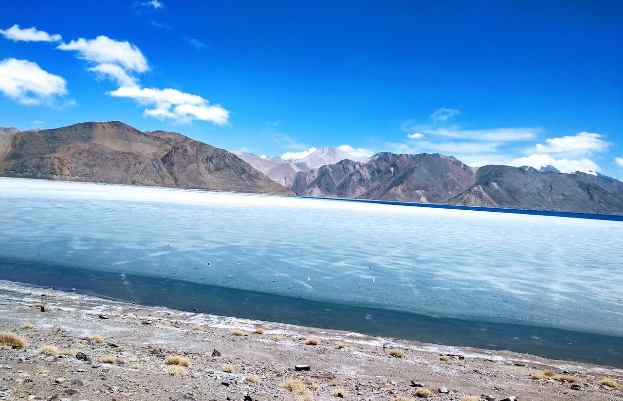 Отель Mystic Pangong Spangmik Экстерьер фото